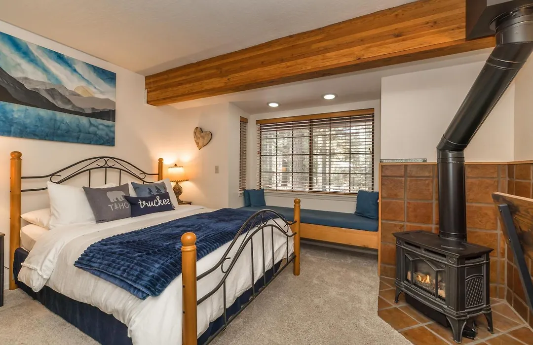 Donner Lake Inn-1